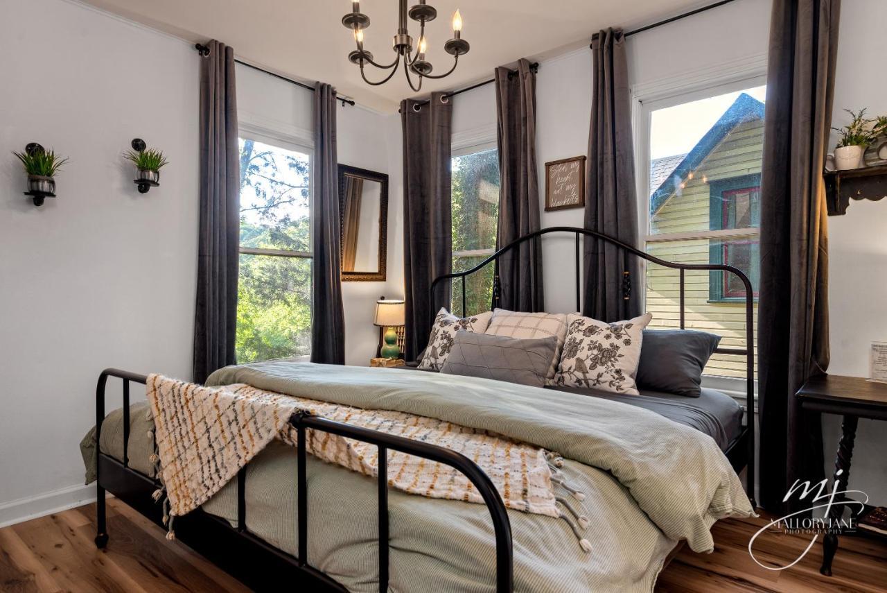 The 1883 Peabody House Bed & Breakfast Eureka Springs Eksteriør billede