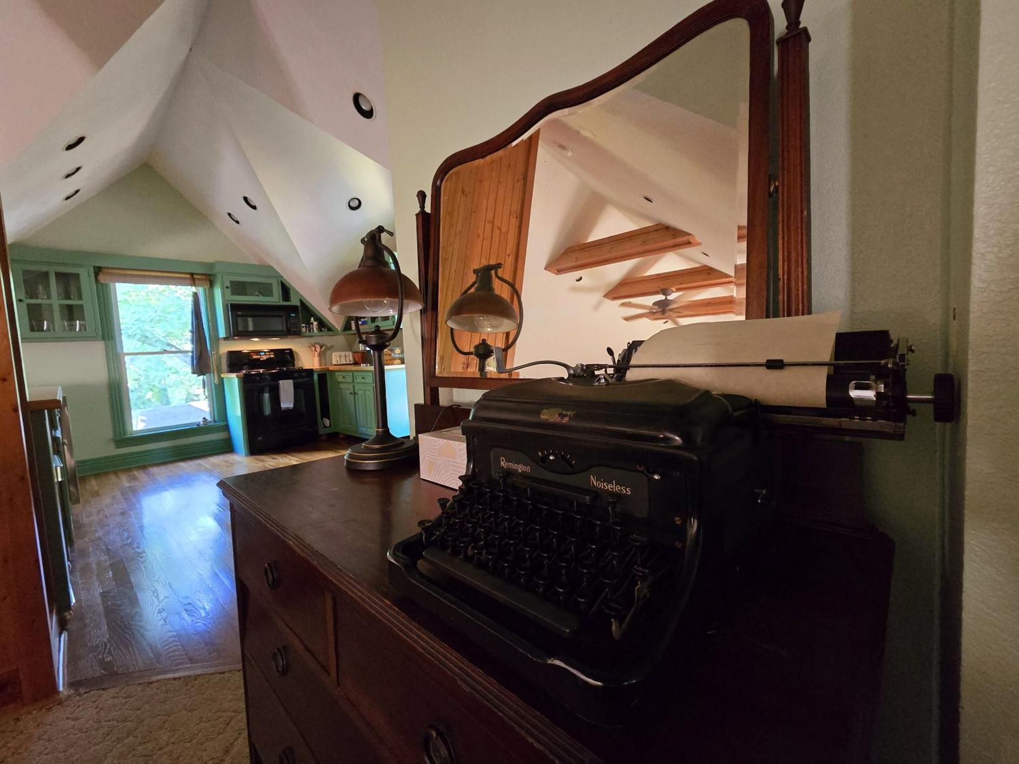 The 1883 Peabody House Bed & Breakfast Eureka Springs Eksteriør billede